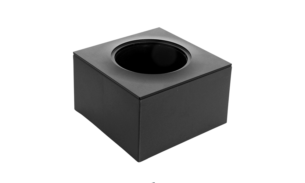 Box 1 black - schránka pre ľahkú montáž Luny do dlažby a štrku (100 x 100 x 60 mm)