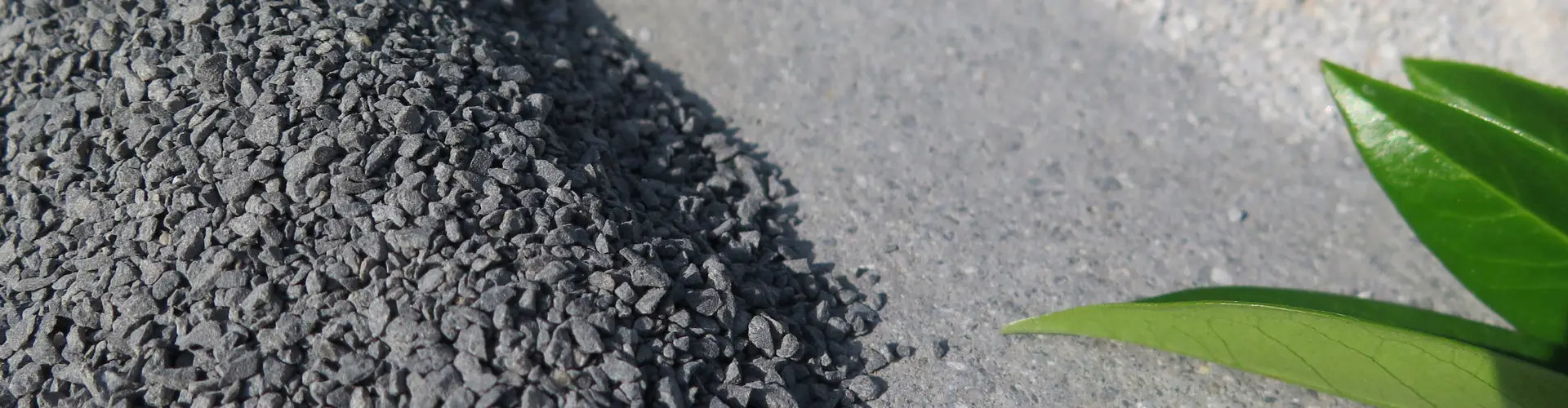 Špárovací piesok od Friedl Steinwerke na stabilné a trvanlivé škárovanie dlažby. Zabezpečuje optimálnu fixáciu a znižuje rast buriny. Špárovací piesok od Friedl Steinwerke na stabilné a trvanlivé škárovanie dlažby. Zabezpečuje optimálnu fixáciu a znižuje rast buriny.