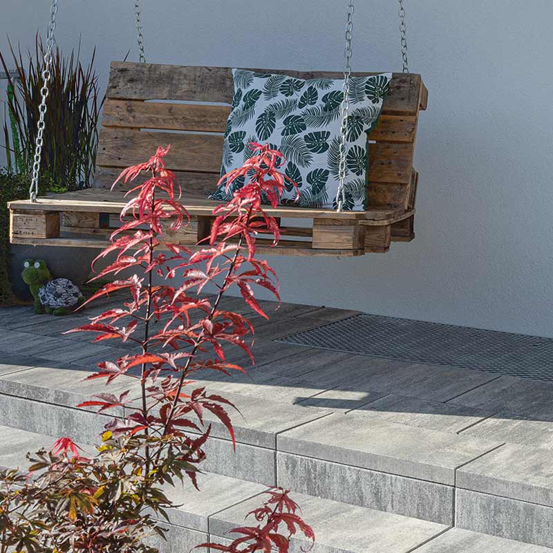 Largo platňa s pohľadovou hranou od Friedl Steinwerke Largo platňa s pohľadovou hranou od Friedl Steinwerke