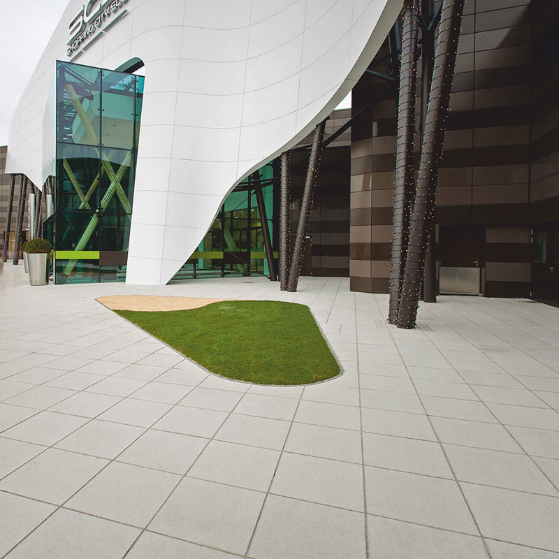 Shopping City Süd Linea VG4 betónová platňa, bielo Friedl Steinwerke Shopping City Süd Linea VG4 betónová platňa, bielo Friedl Steinwerke