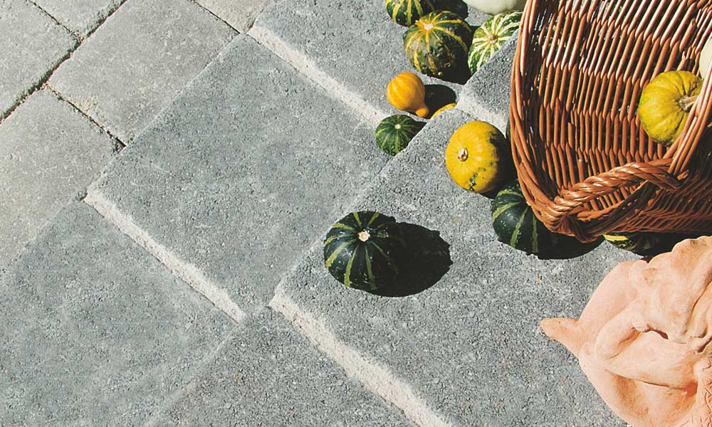 Univerzálna platňa Grado, antracitová ako obklad schodov Univerzálna platňa Grado, antracitová ako obklad schodov