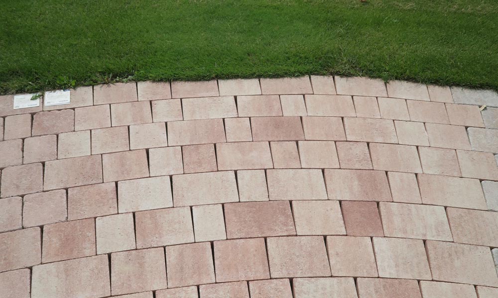 Piazza, terakota tieňovaná Piazza, terakota tieňovaná