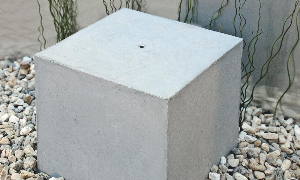 Betonova kocka 45 x 45 x 45 cm, žulovo sivá tieňovaná
